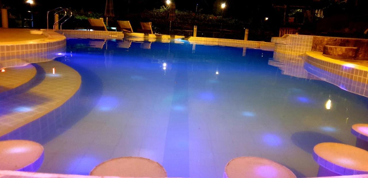 Al Hamra Jungle Resort (Adults Only) Puerto Princesa Exterior foto