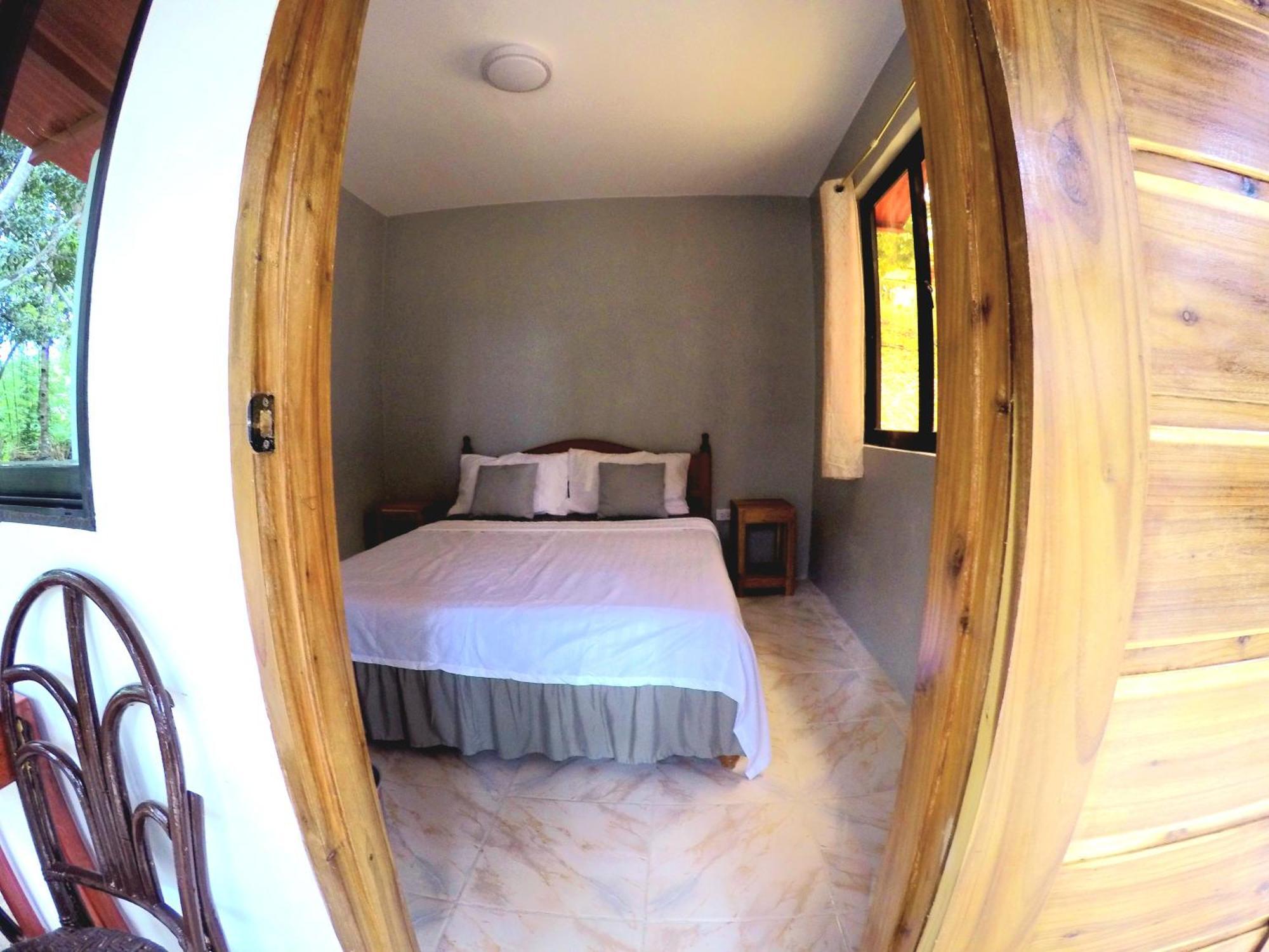 Al Hamra Jungle Resort (Adults Only) Puerto Princesa Exterior foto