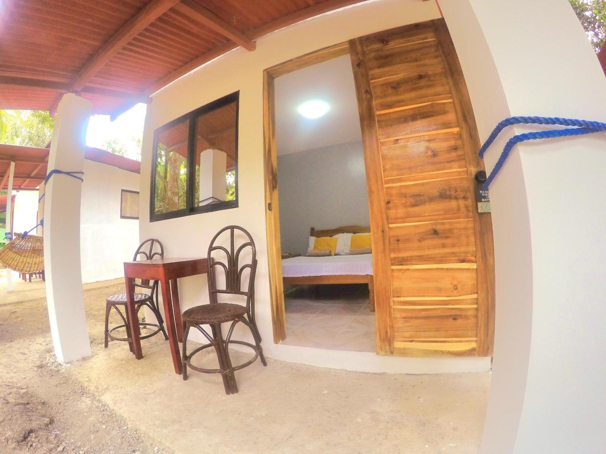 Al Hamra Jungle Resort (Adults Only) Puerto Princesa Exterior foto